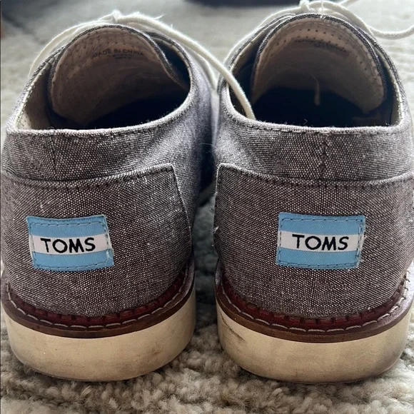Toms Brown and White Canvas Oxfords with Minimalist Design Size 11 - Picture 5 of 10